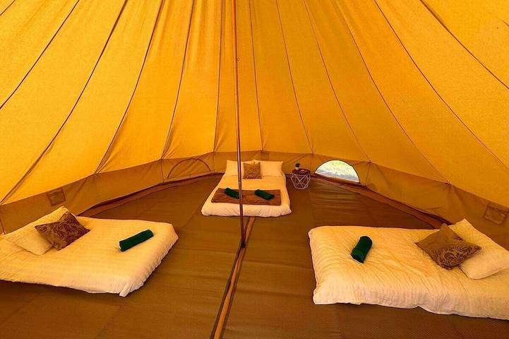 Glamping for 4 people in Buckinghamshire