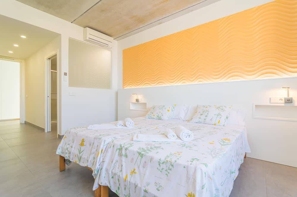 Villa Mar 18 - Neun Schlafzimmer Chalet, Schläft 18 in Can Picafort, Santa Margalida