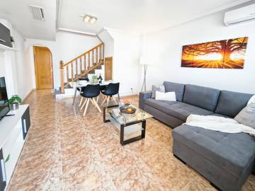 Maison De Vacances pour 4 Personnes dans Punta Prima (Alicante), Orihuela, Photo 1