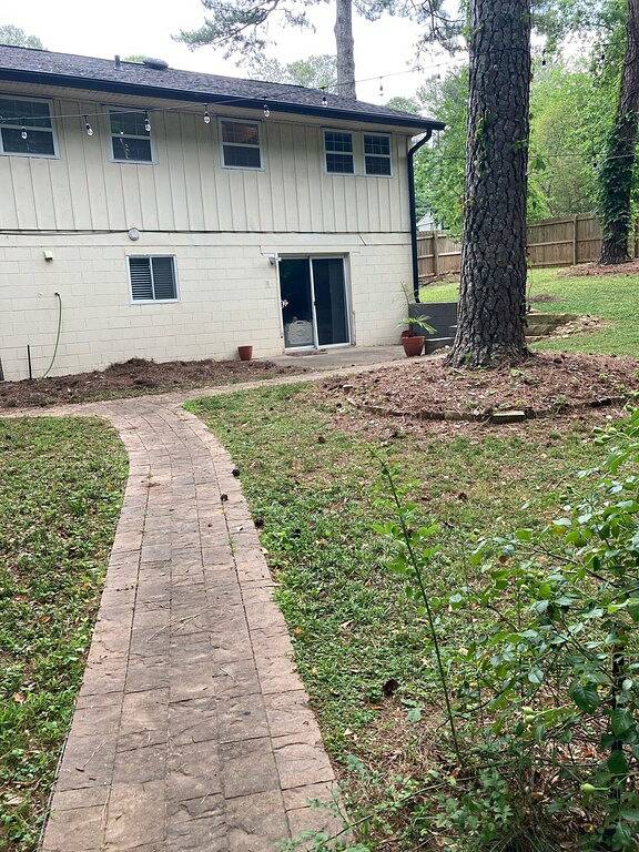 Sleeps 10! Brand new kitchen & main bathroom! Highly sought after 4bd,3ba. in Smyrna, Cobb County