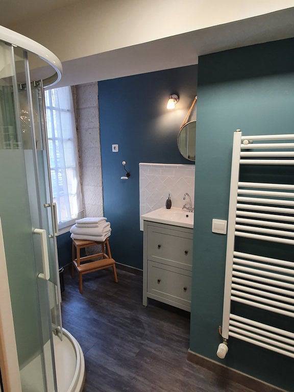 Charme et confort au Manoir du Bellay - Chambre de la Tour in Montreuil-Bellay, Vallée de la Loire
