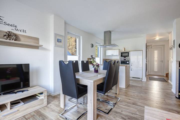 Haus Störtebeker in Ückeritz: 85 m², 3 Schlafzimmer, Strandnähe & Kaminofen in Ückeritz, Bernsteinbäder