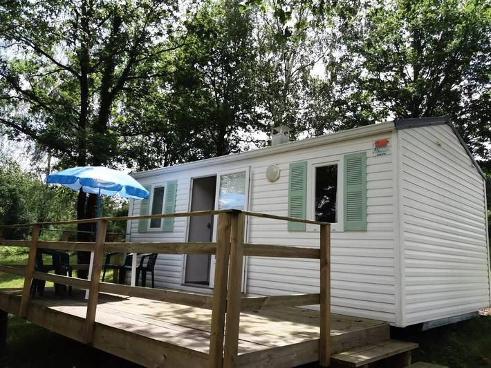 Camping pour 4 personnes, avec piscine ainsi que sauna et terrasse, animaux acceptés dans Périgord Vert - 4