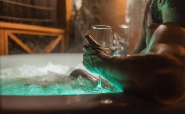 Albergue para 7 personas, con jardín además de jacuzzi y piscina, Familias con niños en Costa da Morte - 2