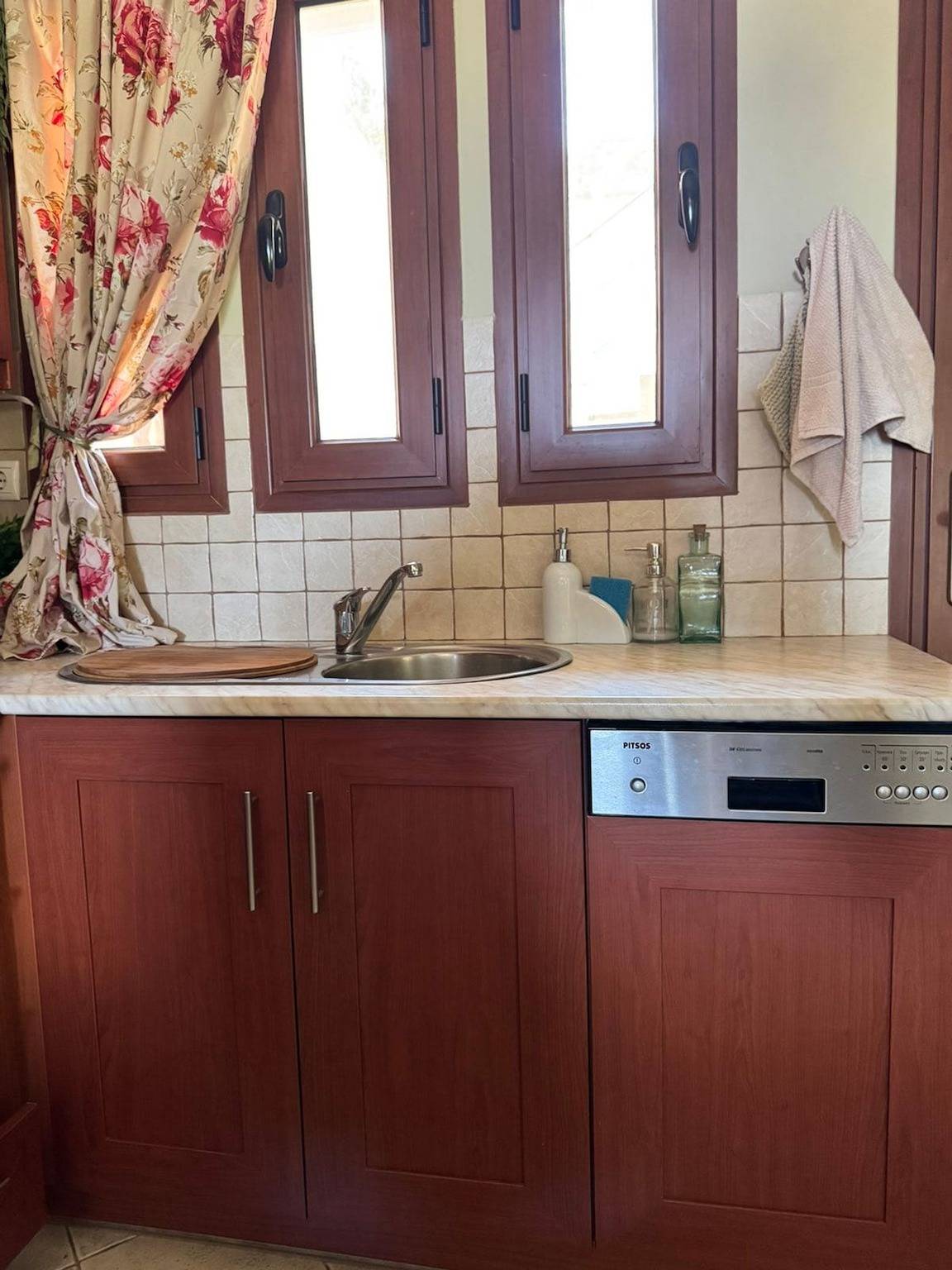 Villa Apanemia Tsakaioi in Euböa