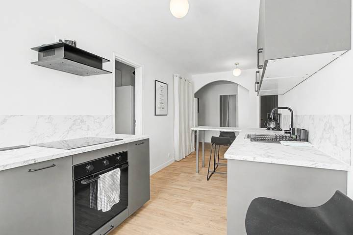 Ganze Wohnung, Ferienwohnung für 6 Personen mit Balkon in Seynod, Annecy (Gemeinde)