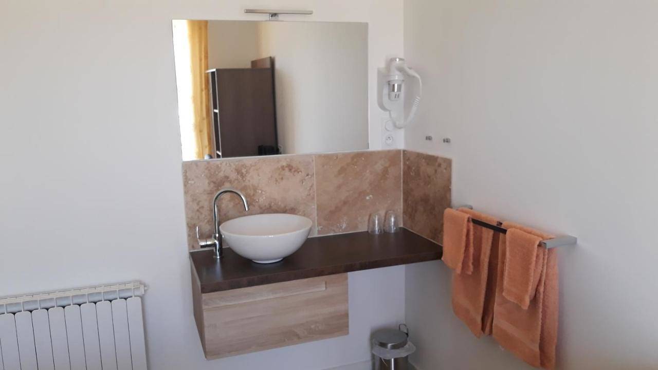 Maison d’hôte pour 2 personnes avec terrasse in La Seyne-sur-Mer, Côte méditerranéenne (France)