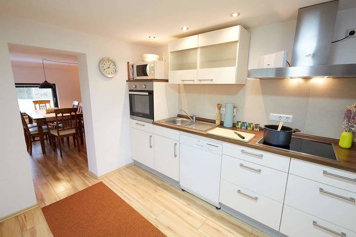 Ferienhaus für 6 Personen, mit Balkon und Terrasse sowie Garten und Sauna in Bonn und Umgebung - 4