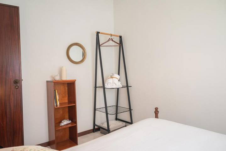 Location de vacances pour 6 personnes, avec piscine ainsi que vue et jardin à Santa Maria da Feira - 2