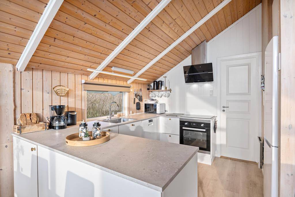 Schönes Ferienhaus mit Sauna und Whirlpool nahe am Fjord in Skodbjerge, Haurvig