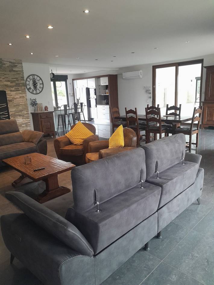 La Perle Bleue – Exklusive 300 m² Ferienwohnung mit Pool nahe Strasbourg in Hœrdt, Region Straßburg
