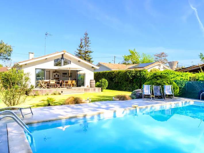 Villa pour 7 personnes, avec piscine et terrasse - 1