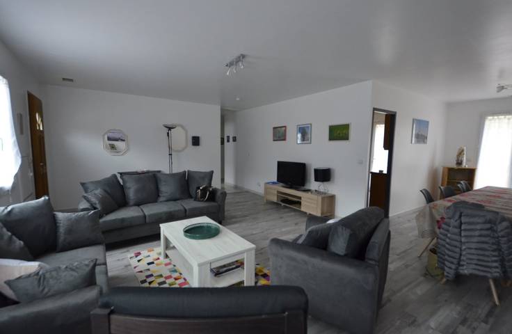 Gîte pour 9 personnes, avec jardin et balcon