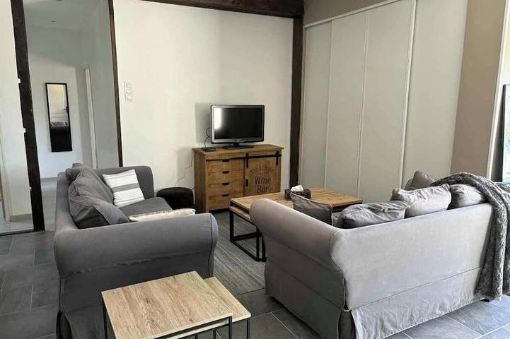 Gîte pour 4 personnes, avec Piscine