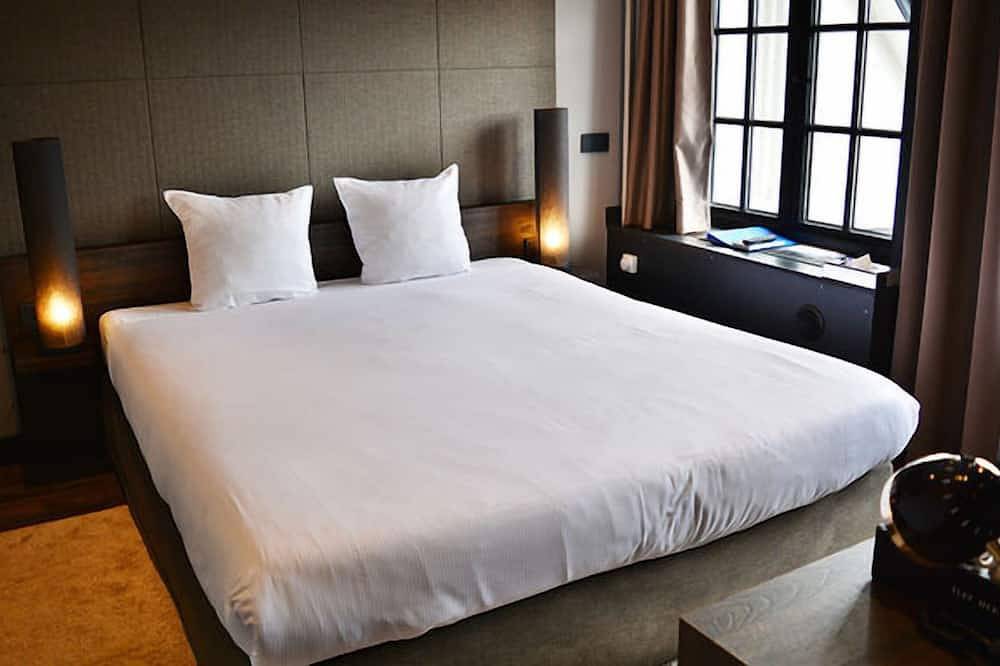 Stylish Haven w/Free Breakfast & Parking | Nature & Beach Vibes, Local Landmarks in Wassenaar, Stadsgewest Haaglanden