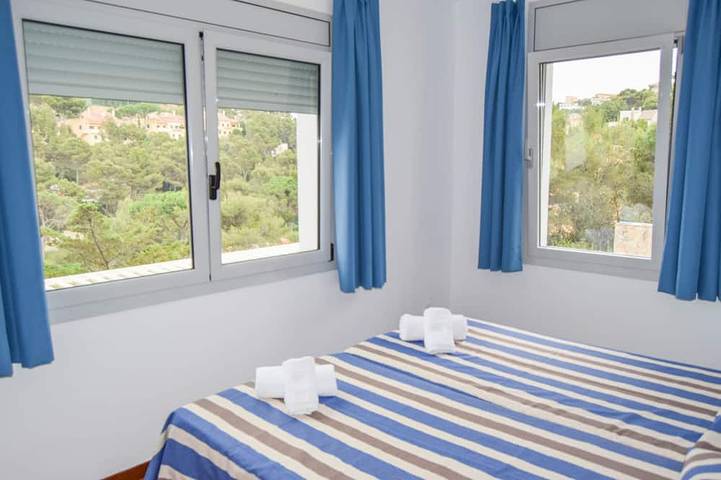 Finca für 9 Personen, mit Balkon, mit Haustier in Pals - 2