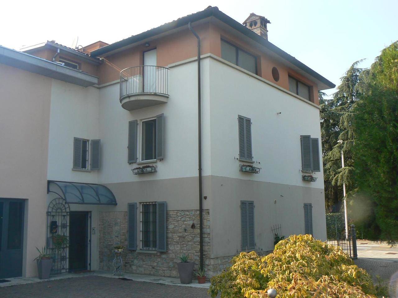 Double Room in Collecchio, Province de Parme