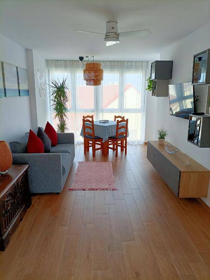 Apartamento de vacaciones para 7 personas, con piscina además de jardín y vistas - 1