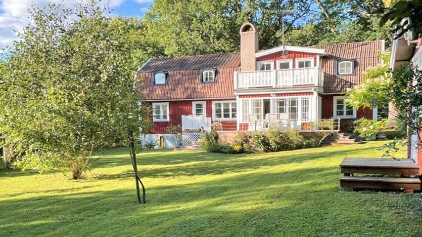 Hus för 9 Personer, med trädgård och bastu i Kalmar Län
