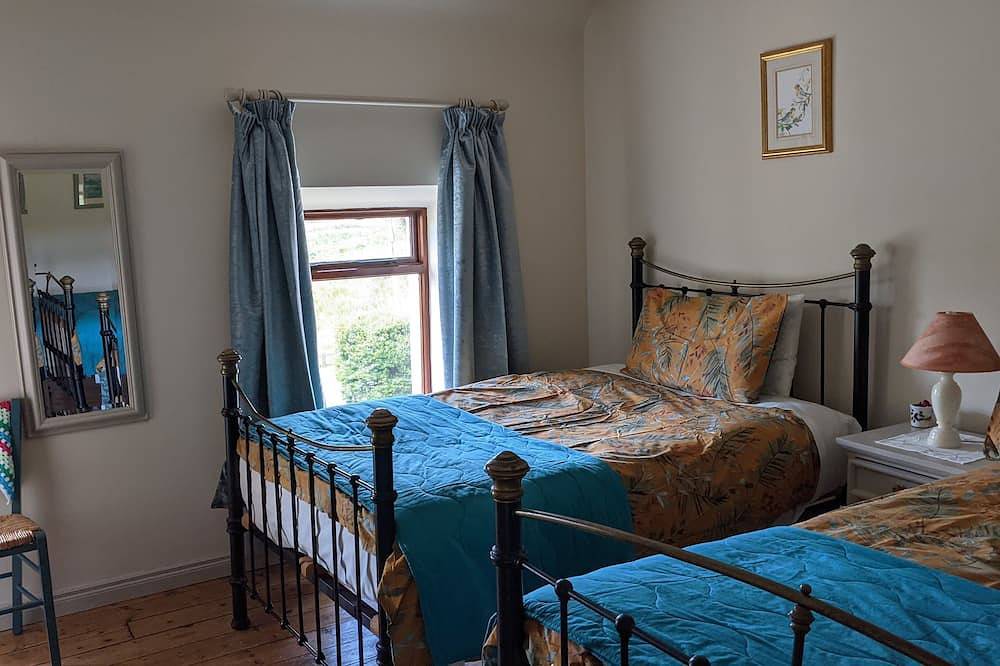 Traditional 19th century farmhouse cottage. in County Sligo