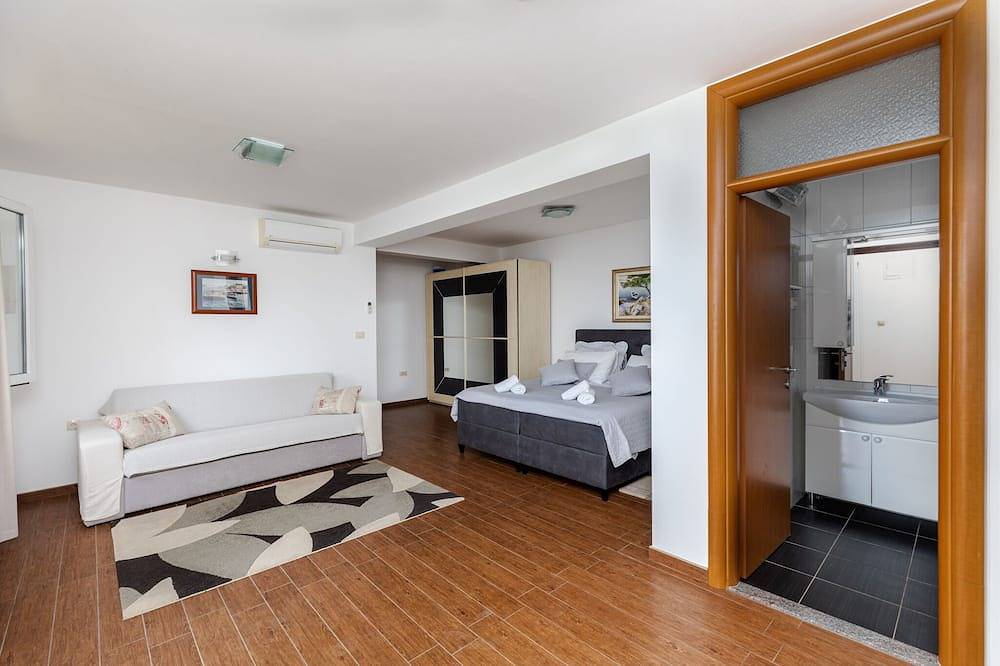 Villa on the beach with private pool in Mimice, Split-Dalmatia