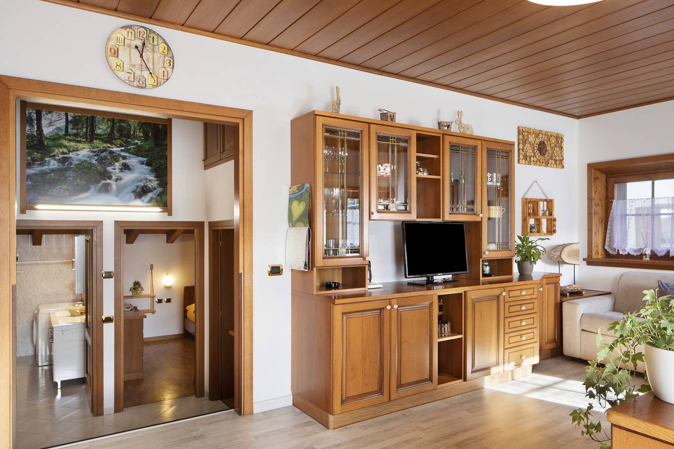 Entire apartment, Apartment 'Chalet Maffins 2' with Mountain View, Balcony & Wi-Fi in Livigno (Town), Livigno