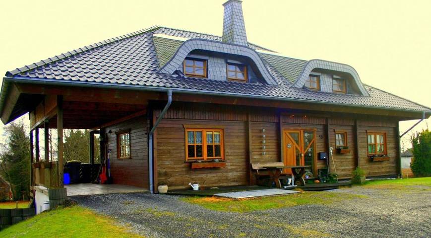 Ferienwohnung für 7 Personen, mit Terrasse und Garten sowie Ausblick in Mützenich (Monschau)