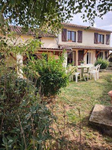 Location de vacances pour 8 personnes, avec jardin et vue, animaux acceptés à Vanzay