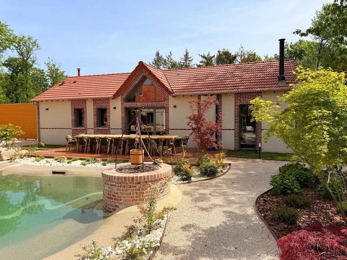 Gîte unique avec piscine lagon et cadre idyllique in Chaumont-sur-Tharonne, Sologne