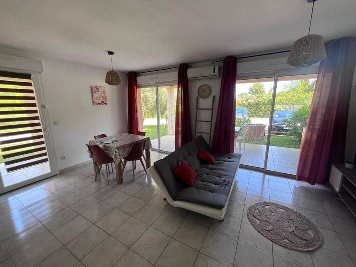 Gîte pour 2 personnes, avec bassin pour enfant ainsi que piscine et jardin dans Plage Venga Di L Oru Santa Maria Poggio - 3