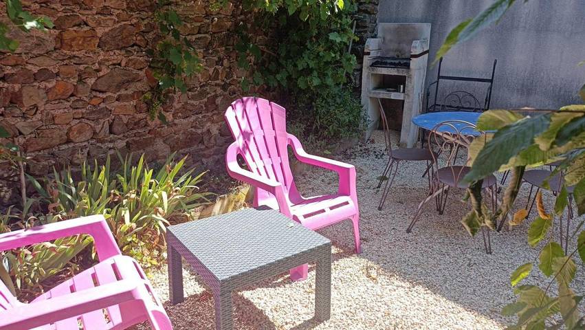 Location de vacances pour 4 personnes, avec vue et jardin à Auzon - 2