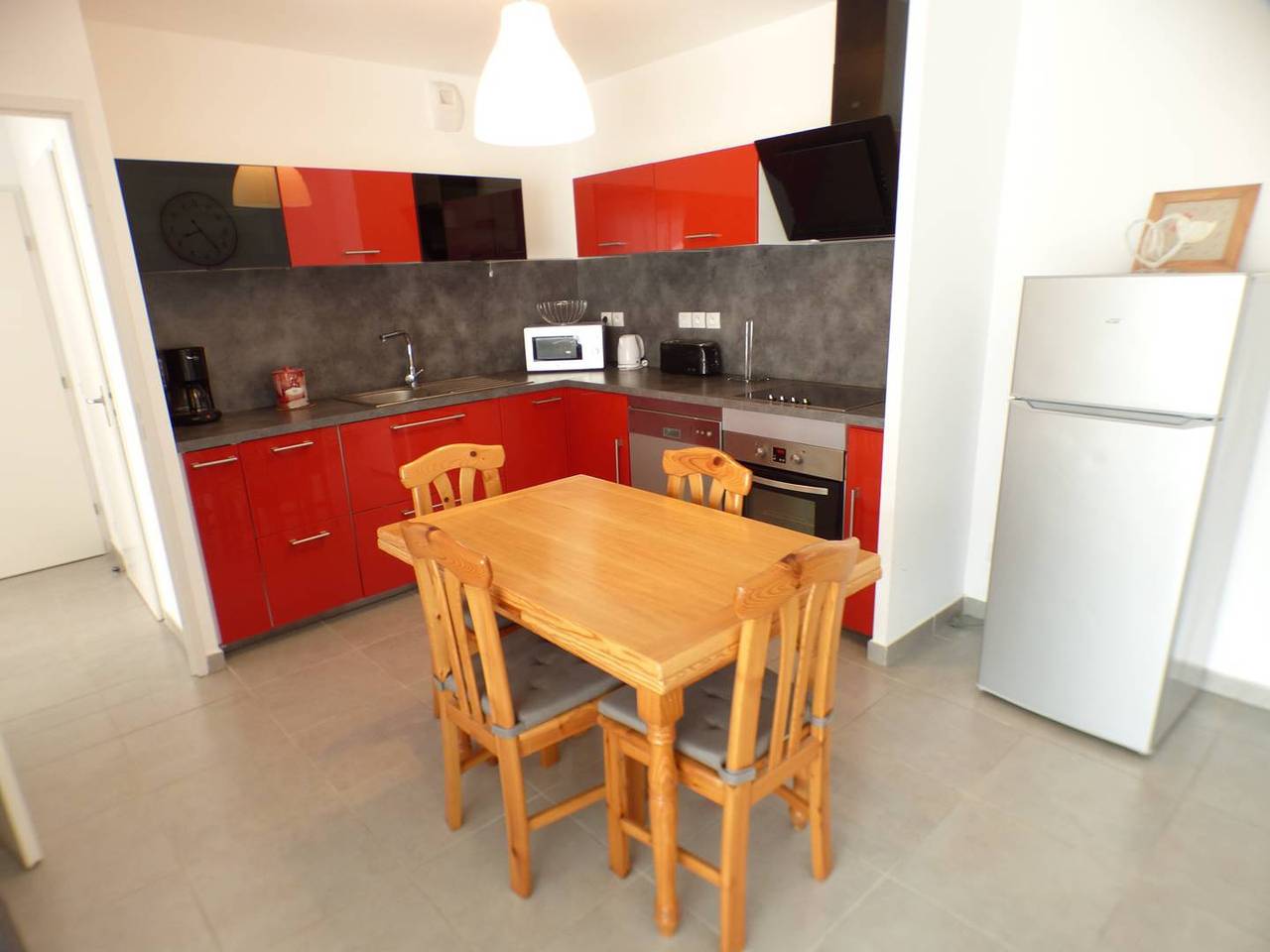 Entire holiday apartment, Modern apartment in new residence in Mar Vivo in Les Sablettes, La Seyne-sur-Mer
