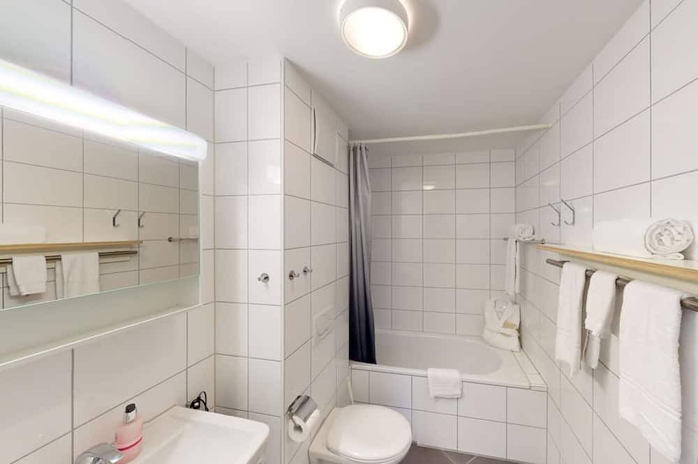 Ganze Wohnung, Walensee House & Apartments, (Unterterzen) in Walensee (Heidiland), Quarten