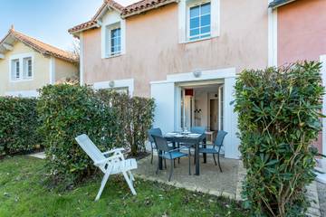 Gîte pour 4 personnes, avec bassin pour enfant et jardin, adapté aux familles à Talmont-Saint-Hilaire