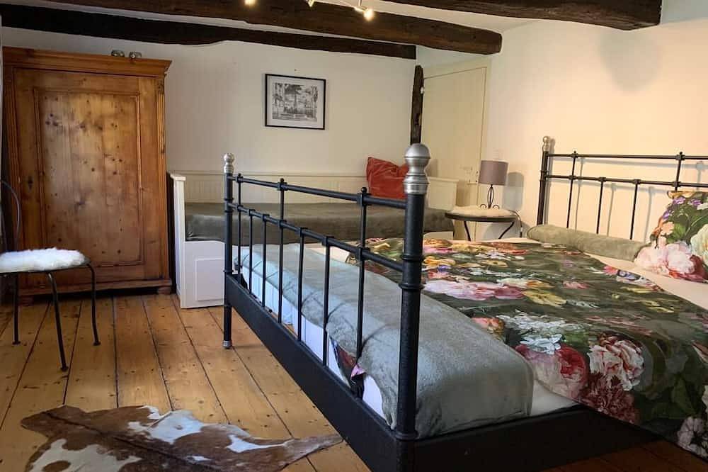 Ganze Wohnung, Naturhof im Bergischen für traumhafte Erholungstage in der Ferienwohnung \"Paul\" in Reichshof, Oberbergischer Kreis