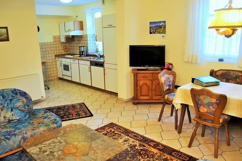 Vacation apartment Zur Eiche - Müllers Hof vacation apartments/guesthouse in Emmerthal, Weser Hills