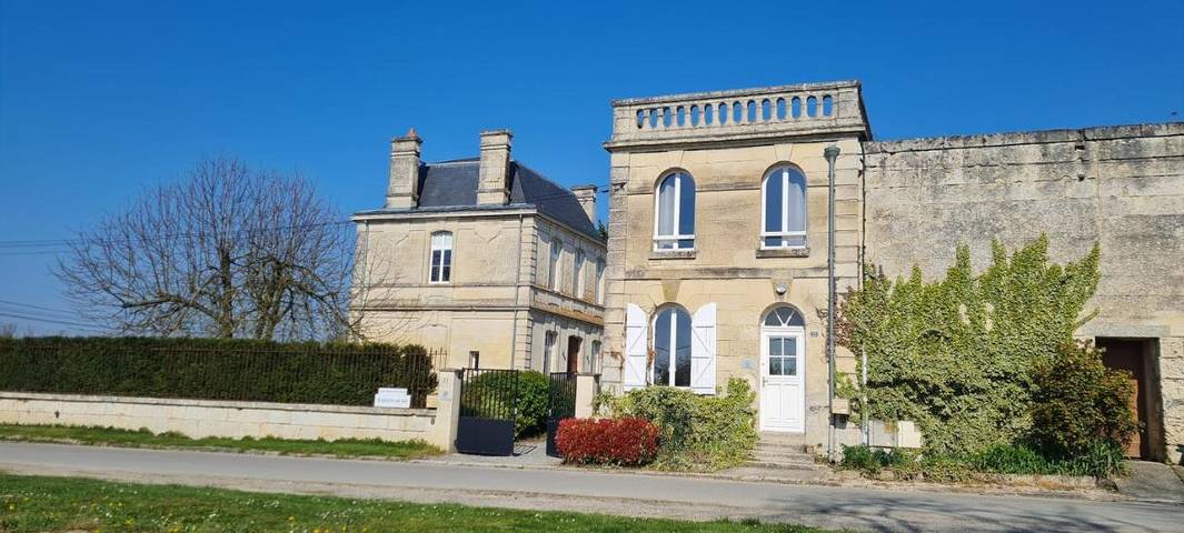 Location de vacances pour 15 personnes, avec vue et jardin à Septmonts - 2