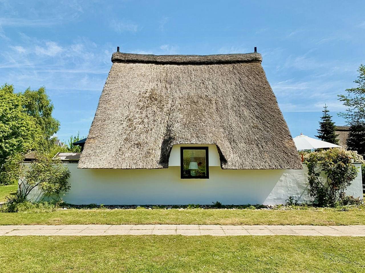 Reetdach-Ferienhaus in Strandnähe an der Ostsee in Großenbrode, Ostholstein