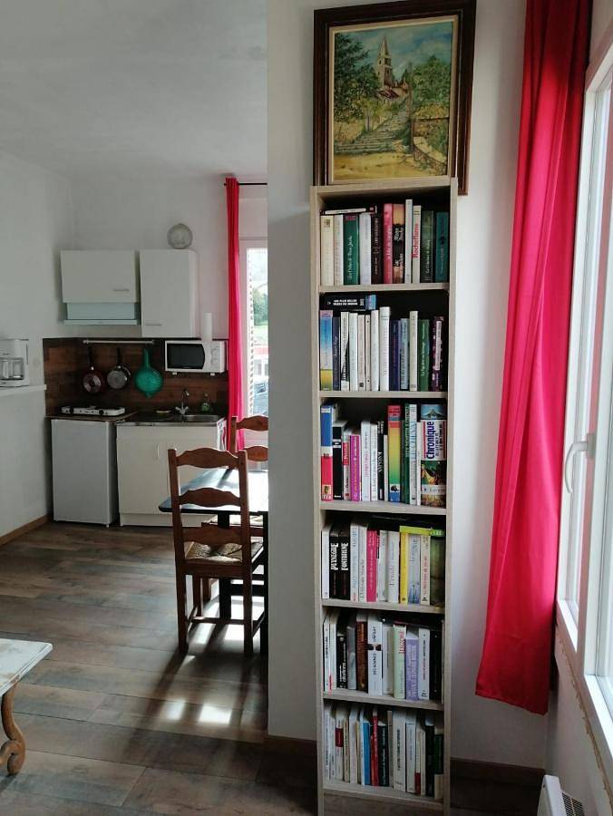 Appartement entier, S2 Studio à Courtenay proche commerces in Courtenay, Région de Montargis