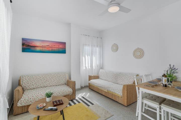 Entire apartment, Vacation 'Danoe 5' with Mountain View, Private Terrace and Wi-Fi in Mogán, South Gran Canaria