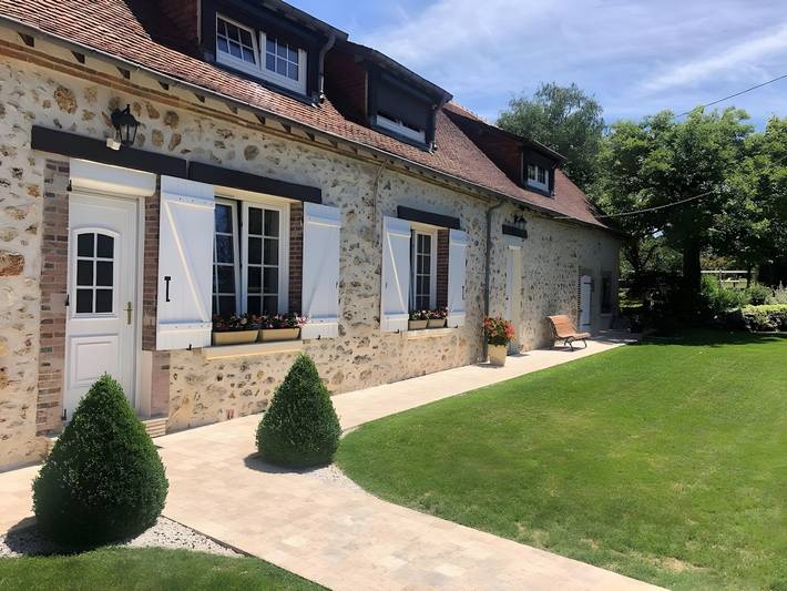 Chambre d’hôte pour 4 personnes, avec jardin dans Marne
