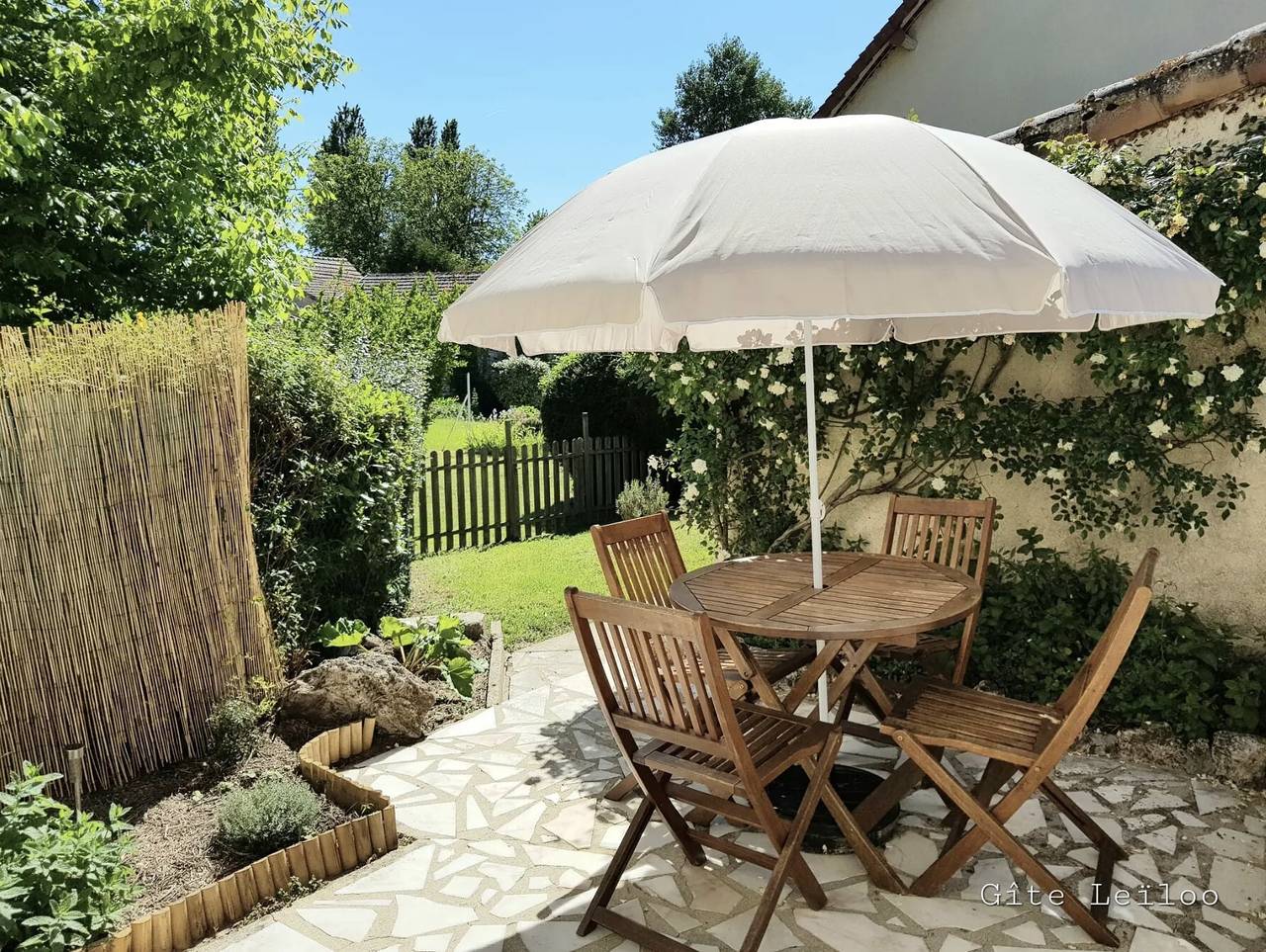 Maison de vacances « Le Gîte Leiloo » avec terrasse, jardin privés et Wi-Fi in La Puye, Vienne (France)