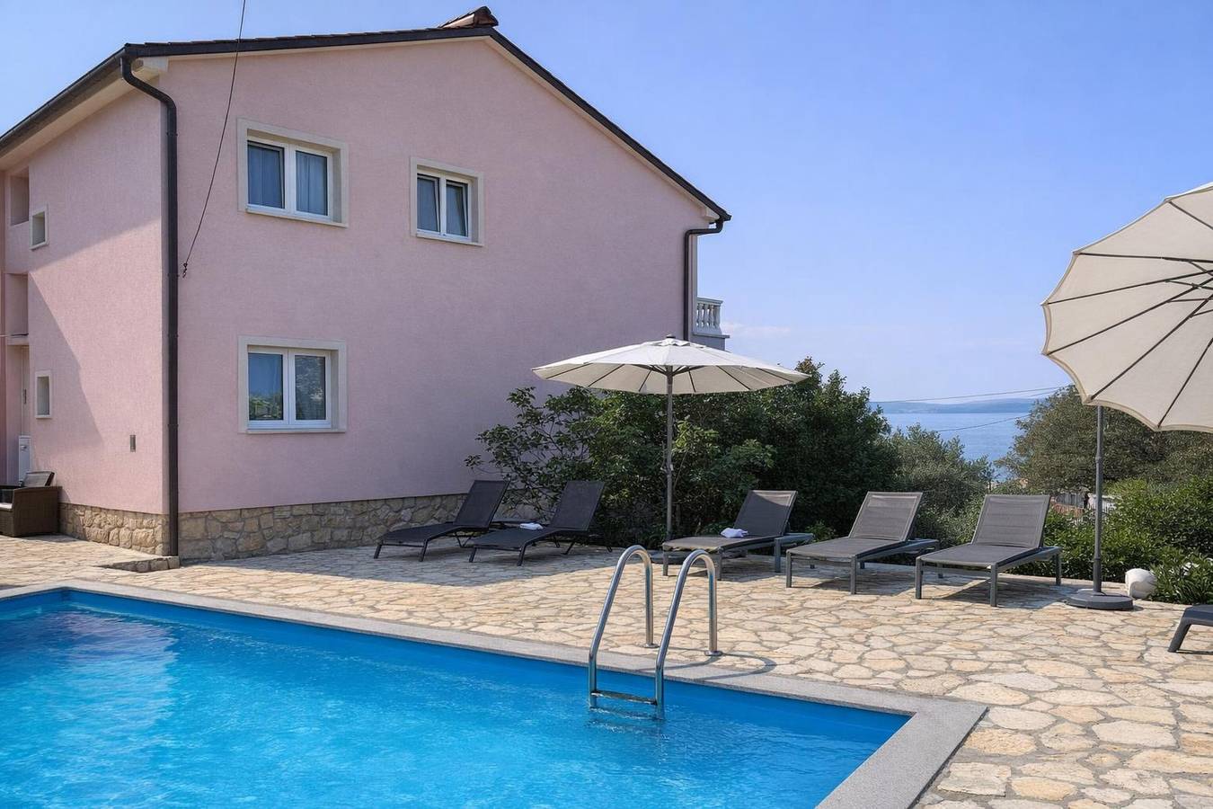 Ganze Wohnung, Pool Apt 2 - Novi Vinodolski (Sea View) in Novi Vinodolski, Primorje-Gorski Kotar