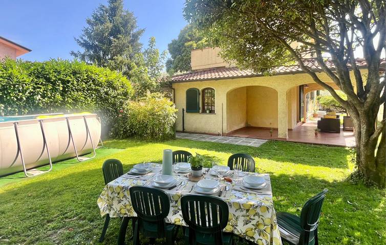 Casa vacanza per 7 persone, con piscina e giardino nonché terrazza, con animali domestici - 1