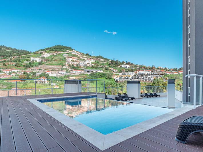 Casa de férias para 6 pessoas, com piscina e varanda em Caniço (Santa Cruz)