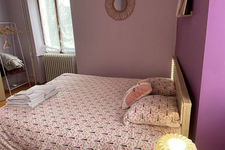 Entire apartment, Apartment-Private Bathroom in Chablis, Auxerre region