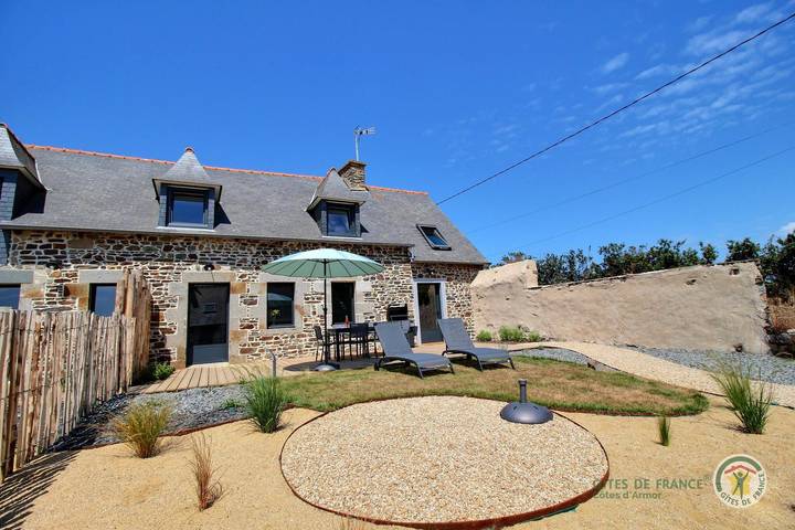 Gîte pour 5 personnes, avec terrasse et jardin