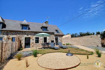 Gîte pour 5 personnes, avec jardin et terrasse en Bretagne
