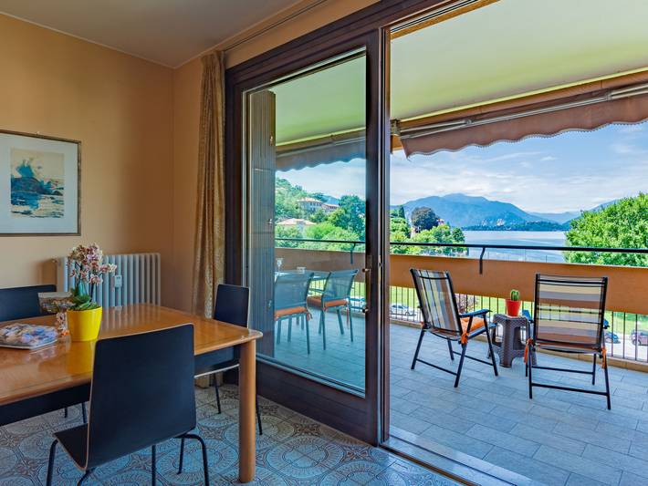 Gîte pour 5 personnes, avec vue sur le lac ainsi que jardin et balcon, animaux acceptés à Laveno-Mombello - 3