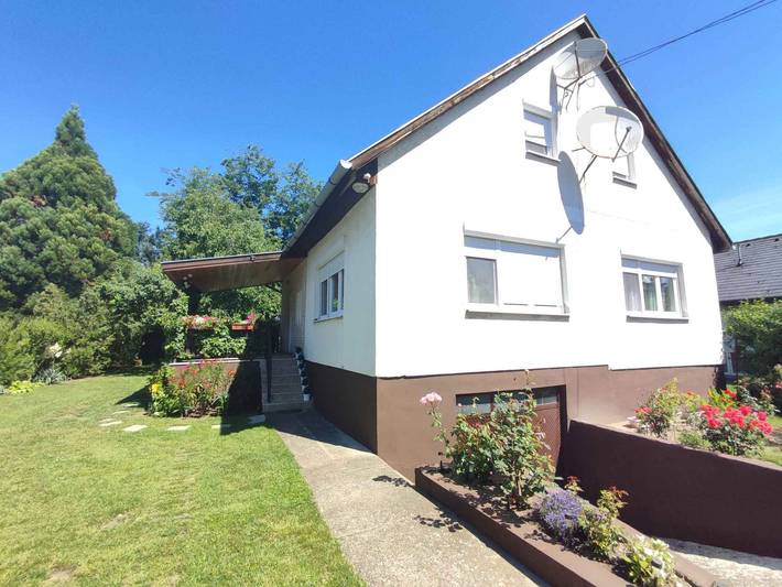 Ferienhaus in ruhiger Lage mit Terrasse in Gardon, Gárdonyi járás
